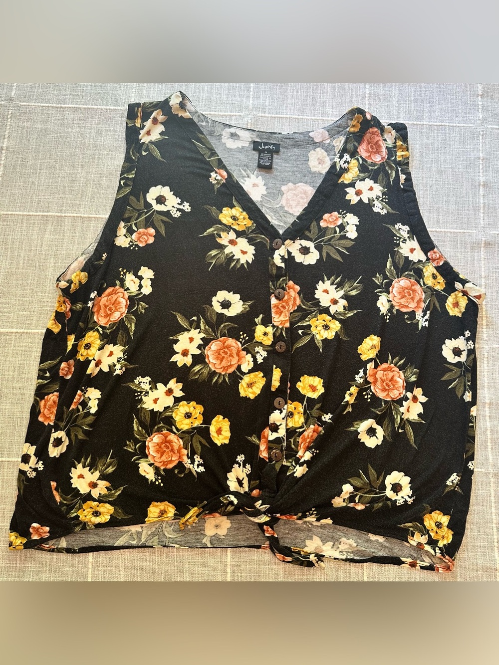 Justify Black Floral Button-Front Tie Hem Tank Top, size‎ 2X